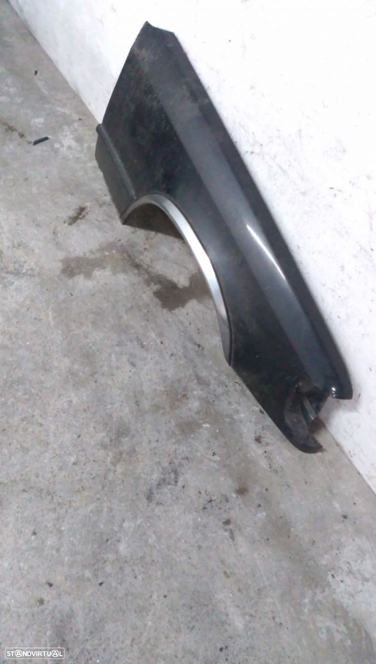 Guarda Lamas Dto Mercedes-Benz 200 - 300 D (124) - 3