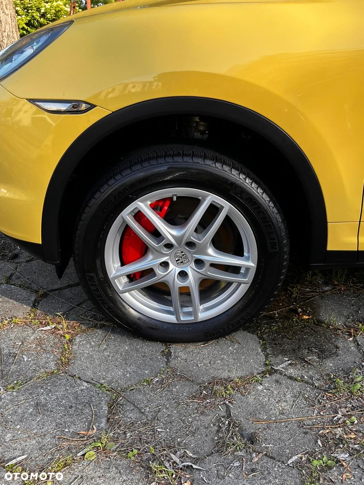 Porsche Cayenne Turbo - 3