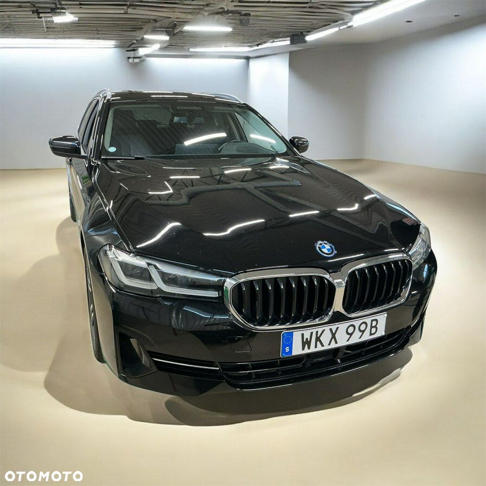 BMW Seria 5 530e Luxury Line - 3