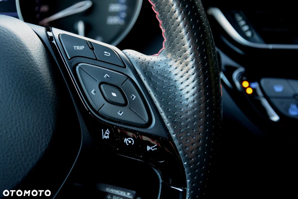 Toyota C-HR 2.0 GR Sport - 32