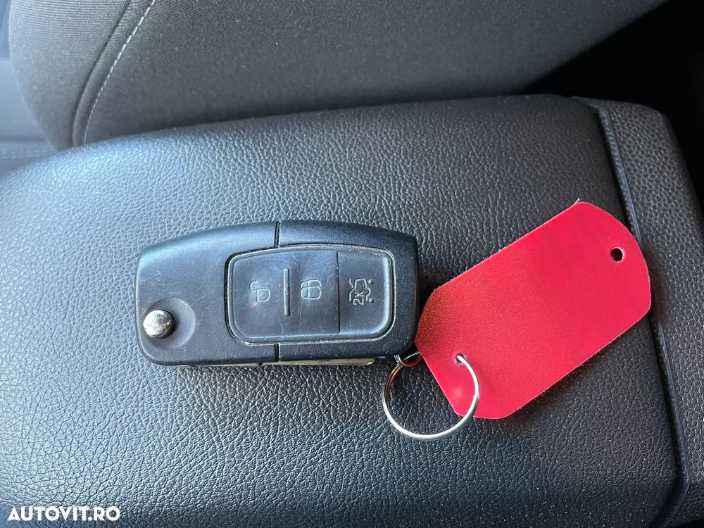 Ford Fiesta 1.0 EcoBoost Titanium - 34