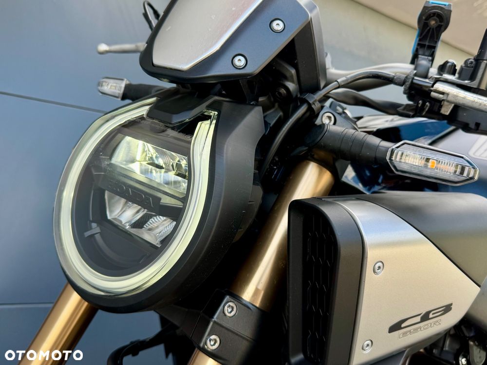Honda CB - 21
