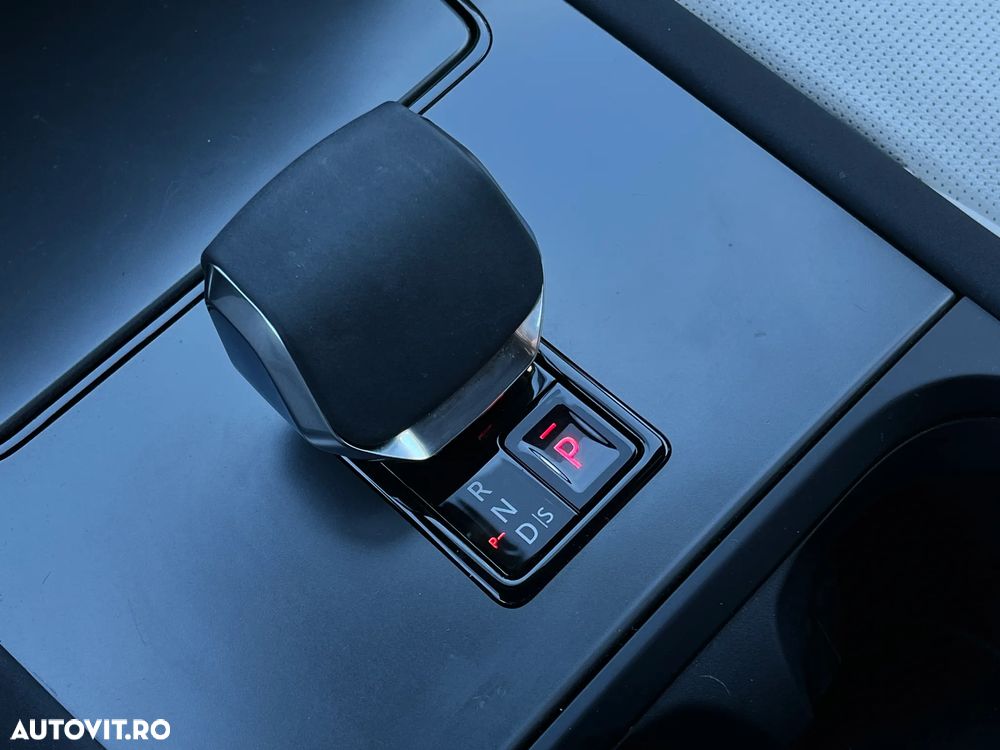 Land Rover Discovery Sport - 22