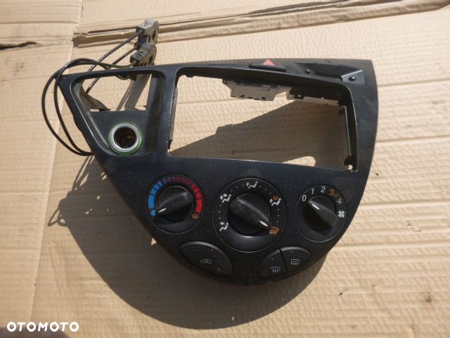 PANEL STEROWANIA NAWIEWEM LINKI FORD FOCUS MK1 98-04