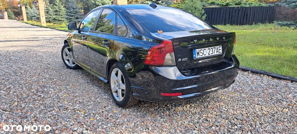 Volvo S40 D2 DRIVe R-Design - 4