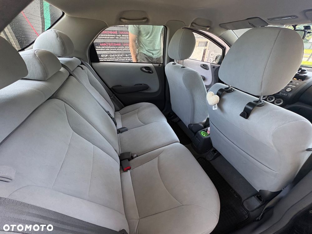 Honda City 1.4 Comfort - 10