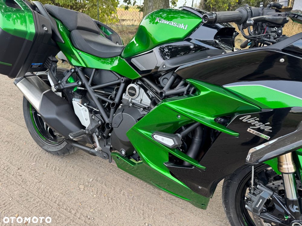 Kawasaki Ninja H2 SX - 11