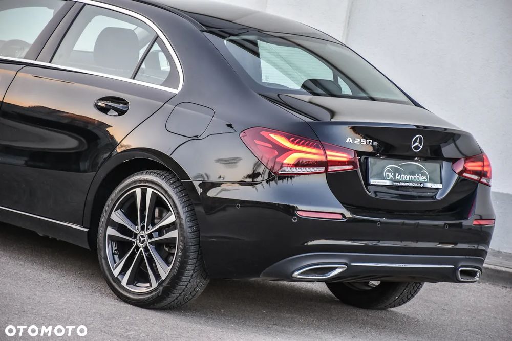 Mercedes-Benz Klasa A 250 e 8G-DCT Progressive Advanced - 12