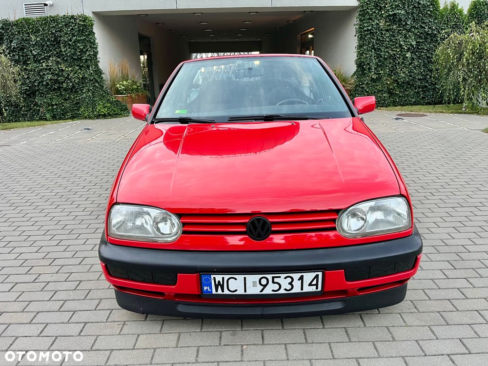Volkswagen Golf 1.8 GT Special - 2