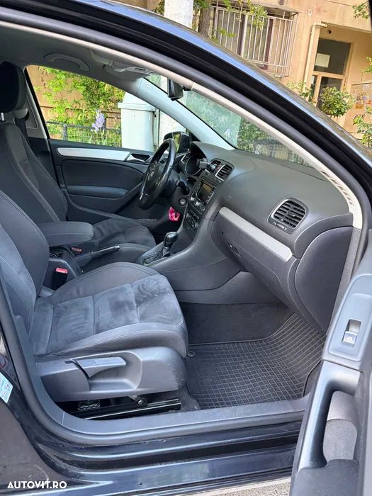 Volkswagen Golf 1.6 TDI DPF DSG BlueMotion Technology Highline - 6