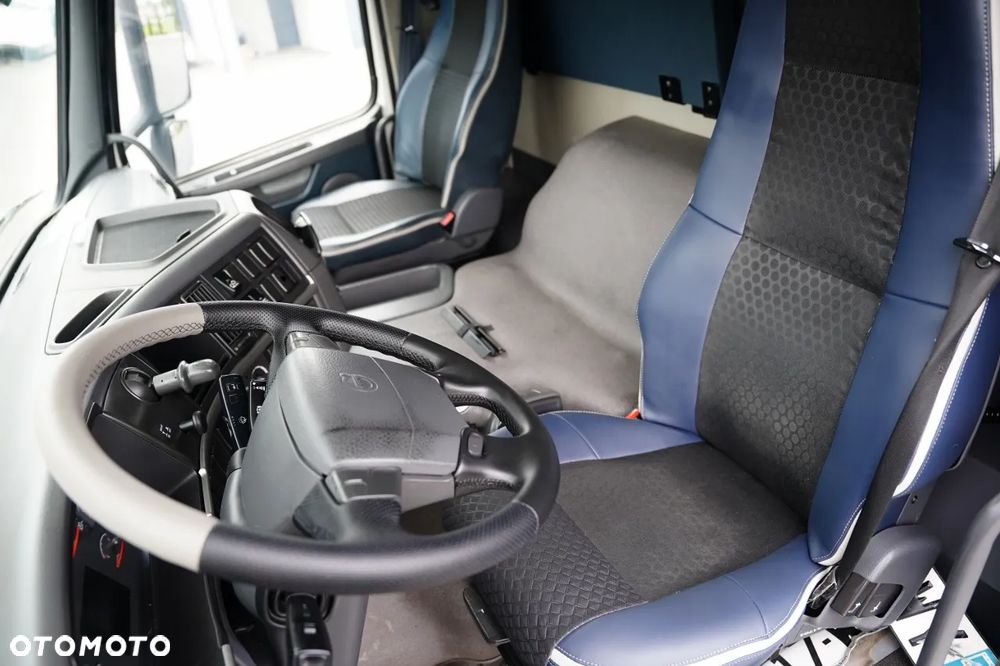 Volvo FM 380 / SOLÓWKA / 6X2 / DO PRZEWOZU ŻYWCA / DROBIU / WINDA 2 000 KG / EURO 5 - 26