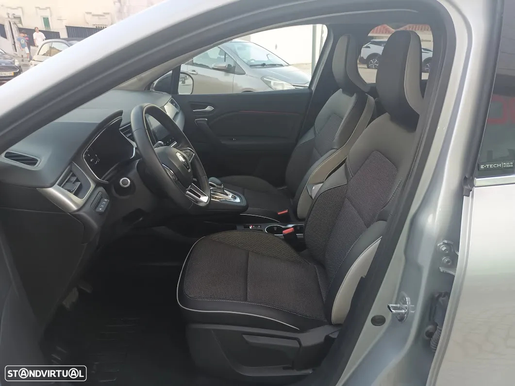 Renault Captur 1.6 E-Tech Plug-In Intens - 26