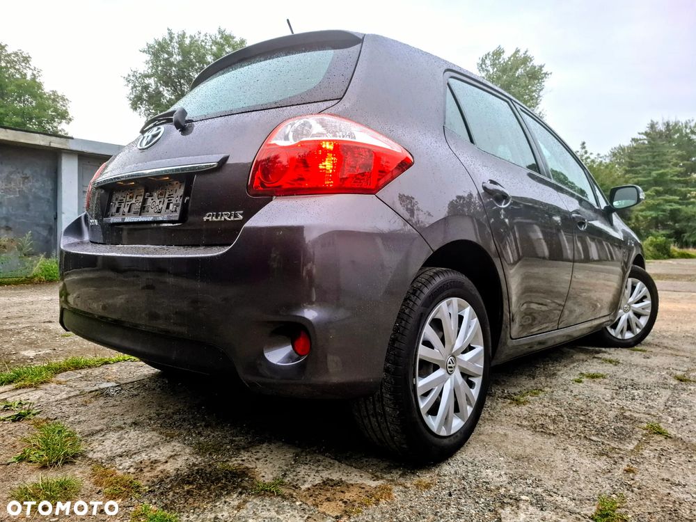 Toyota Auris - 10