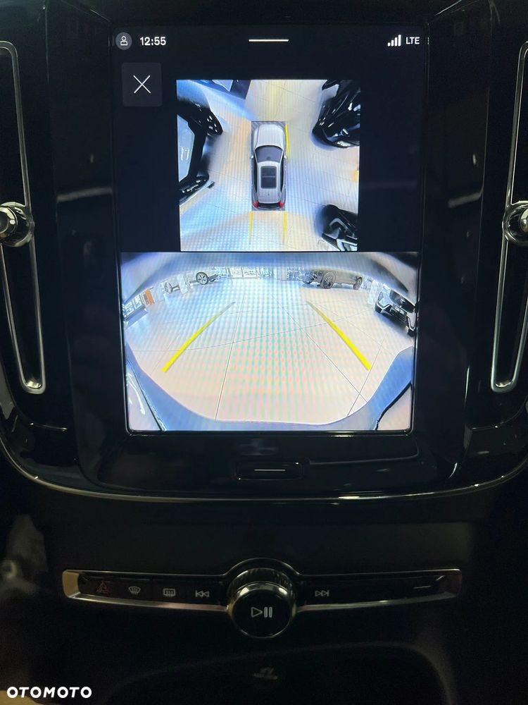 Volvo XC 40 B4 B AWD DKG Ultimate Dark - 34