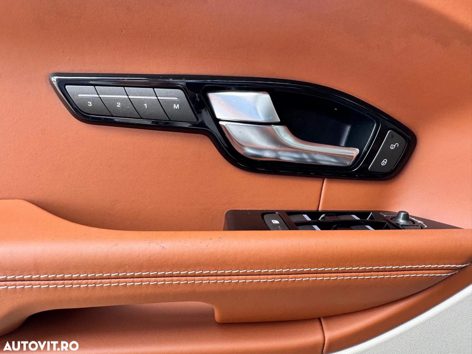Land Rover Range Rover Evoque - 17
