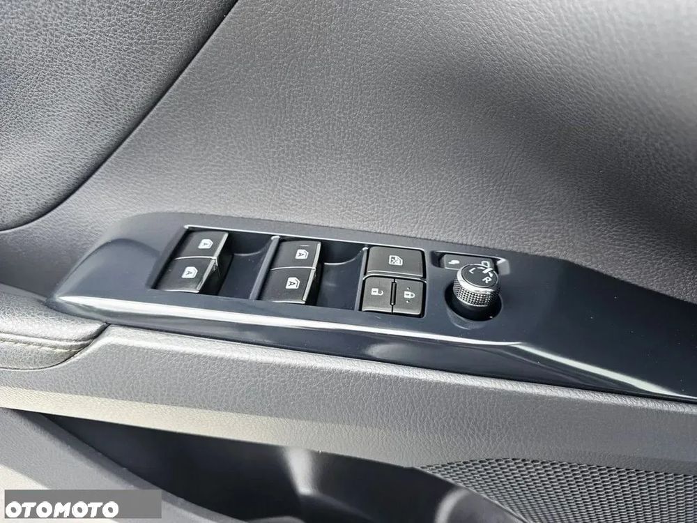 Toyota Camry 2.5 Hybrid Prestige CVT - 26