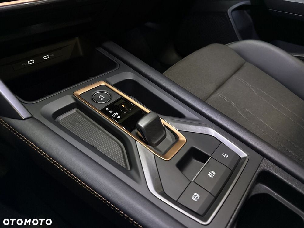 Cupra Leon 1.5 eTSI DSG - 25