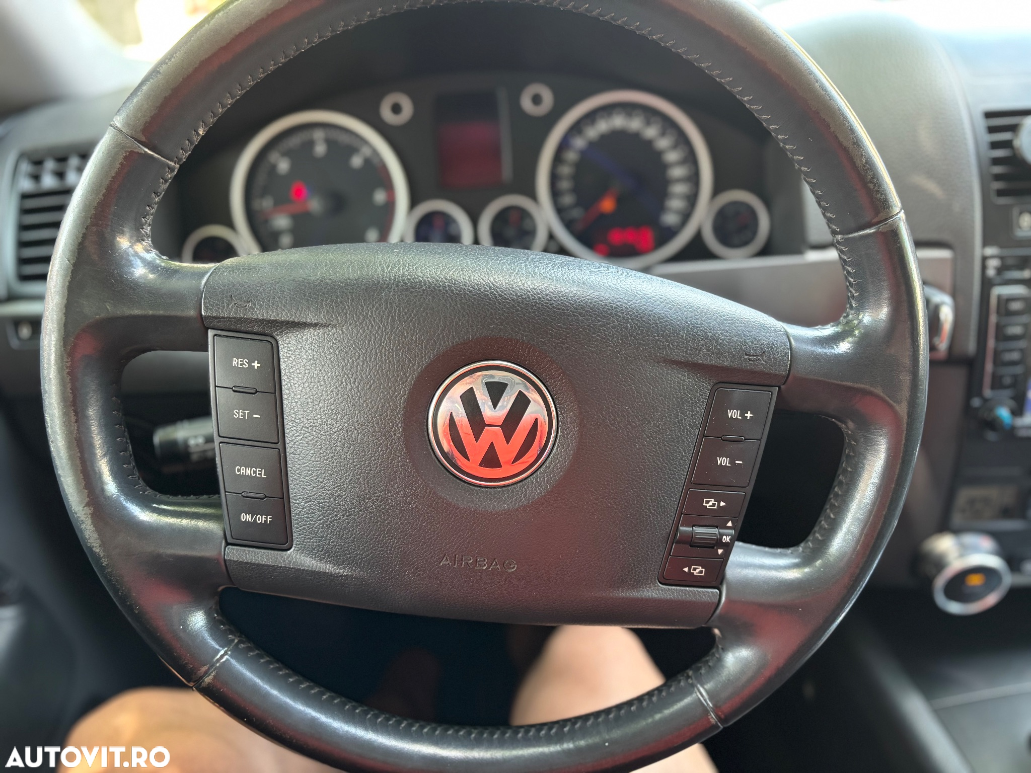 Volkswagen Touareg 2.5 TDI R5 Aut. - 13