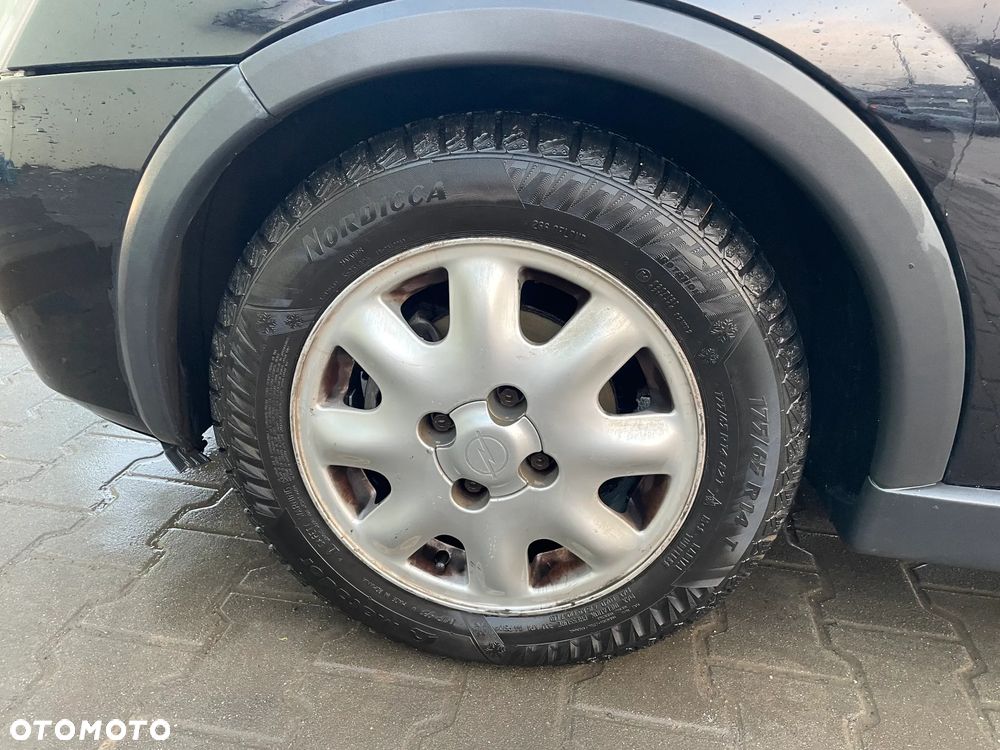 Opel Corsa 1.2 16V Cosmo Easytronic - 10