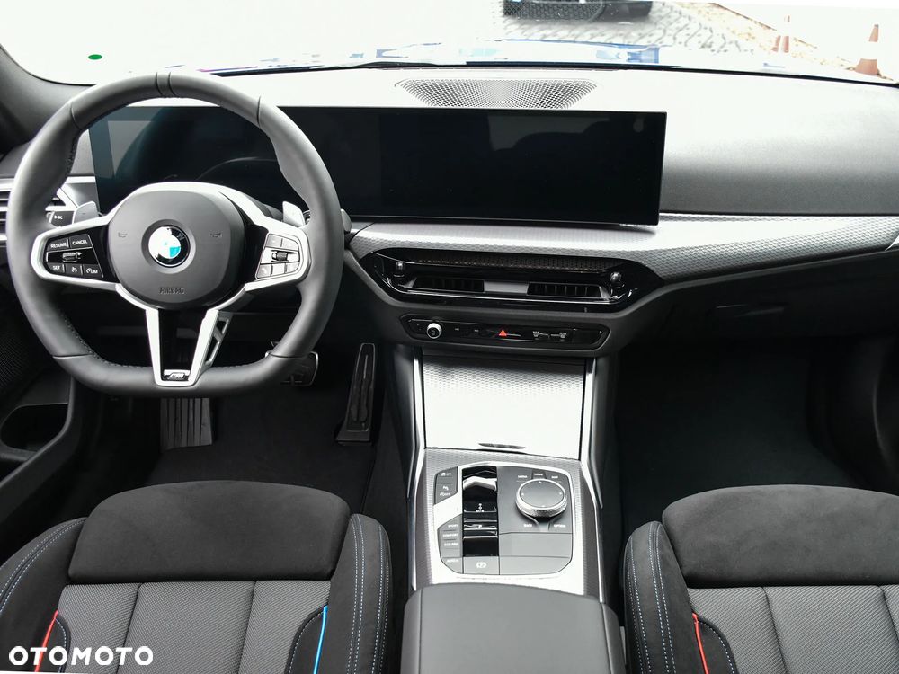 BMW Seria 3 320i xDrive - 29