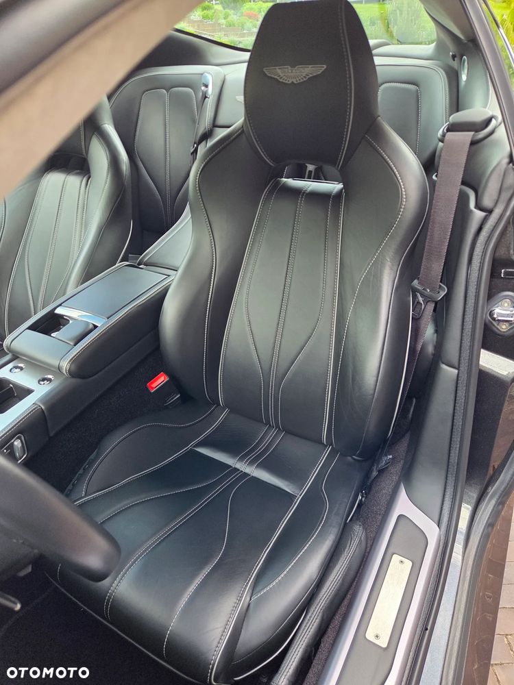 Aston Martin DB9 Touchtronic - 26