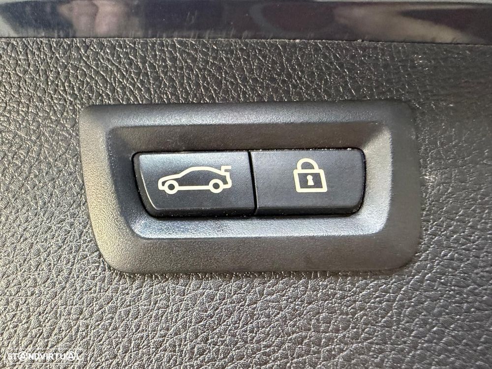 BMW 320 d Pack M Auto - 12