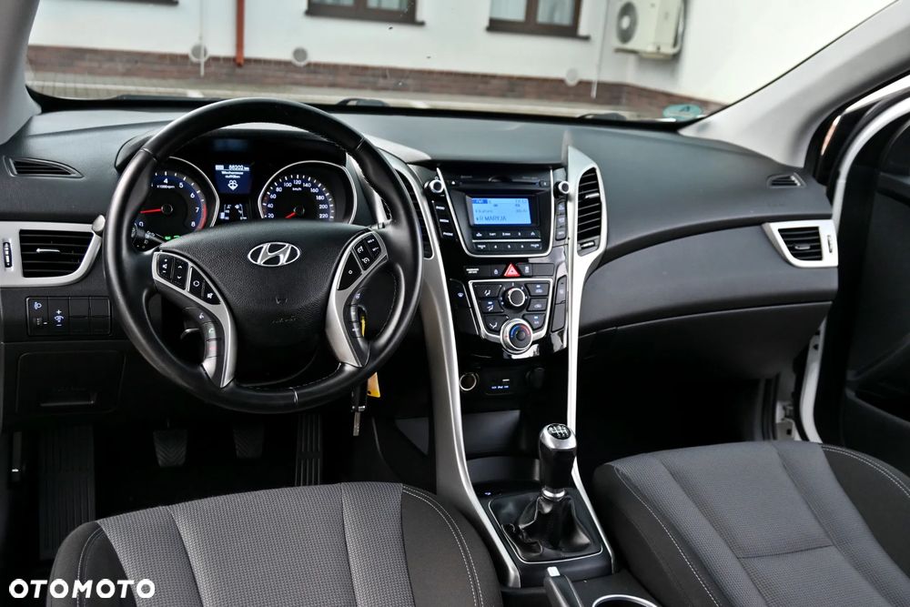 Hyundai i30 1.4 BlueDrive Comfort - 28