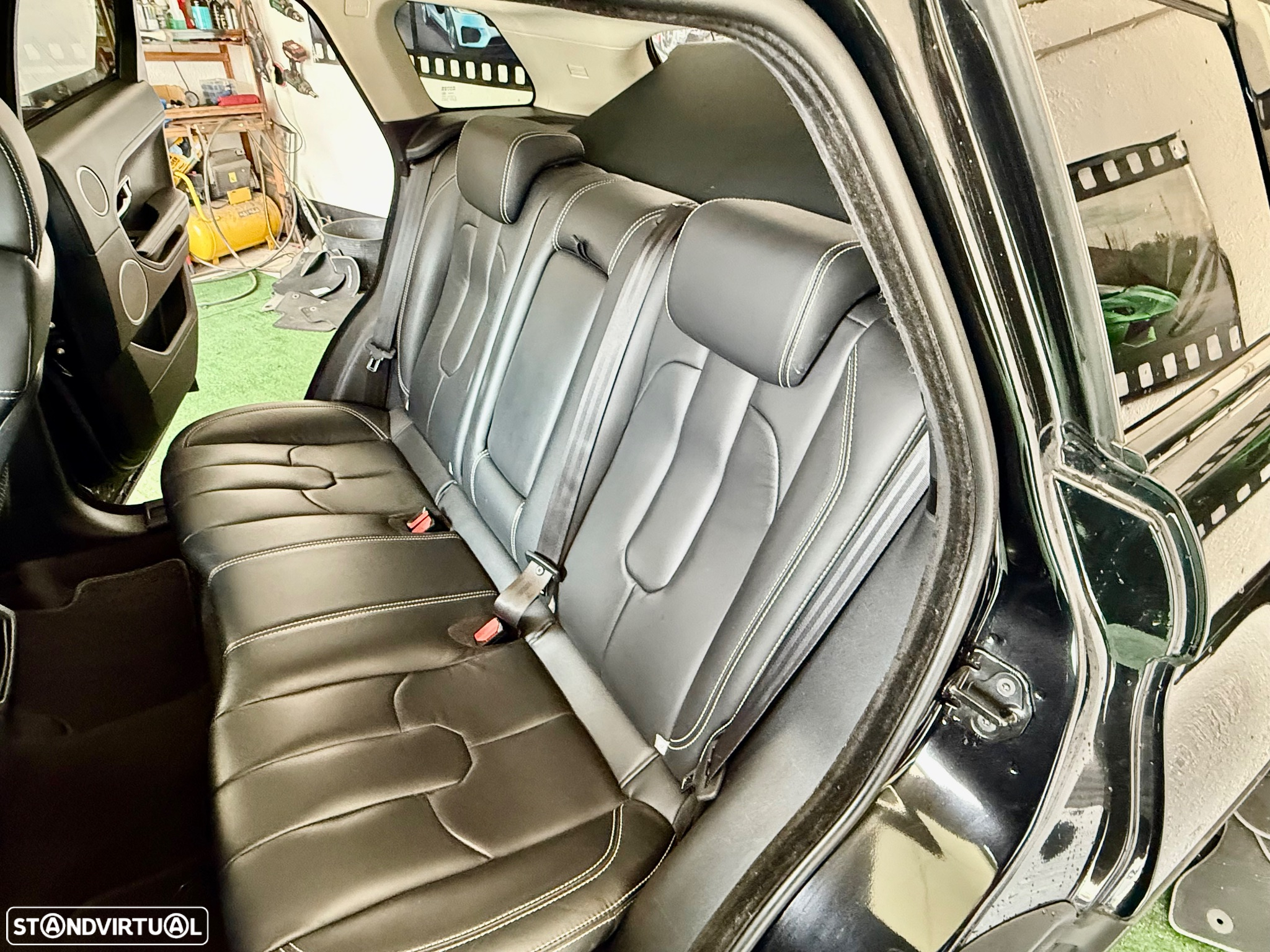 Land Rover Range Rover Evoque 2.2 TD4 Prestige - 39
