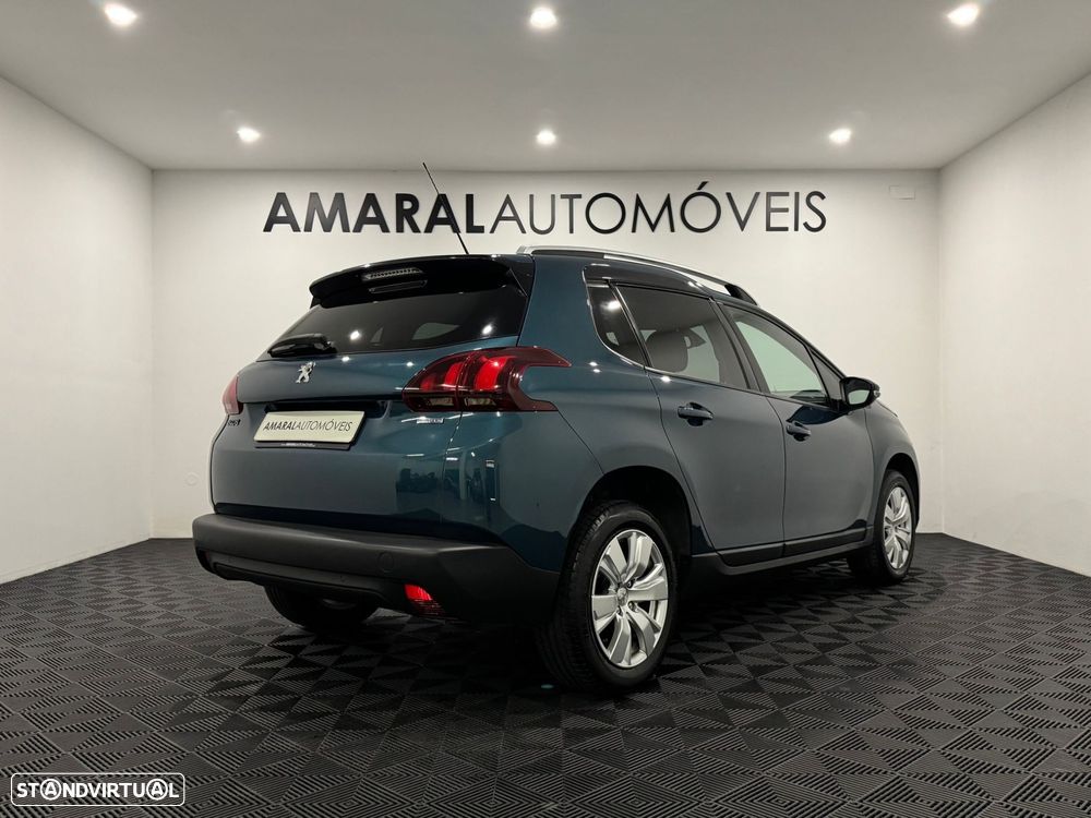 Peugeot 2008 1.6 BlueHDi Style - 4
