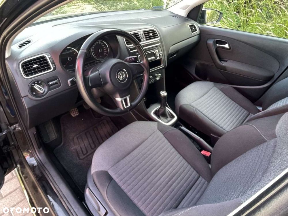 Volkswagen Polo - 12