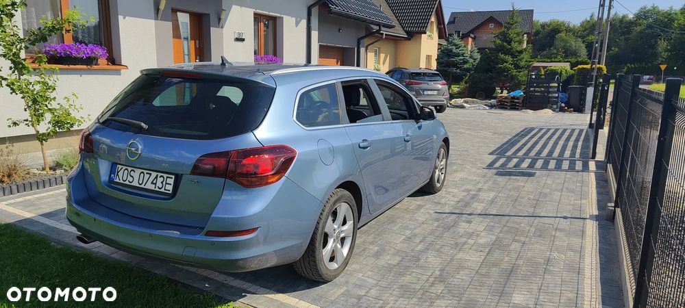 Opel Astra 2.0 CDTI DPF Sports Tourer - 3