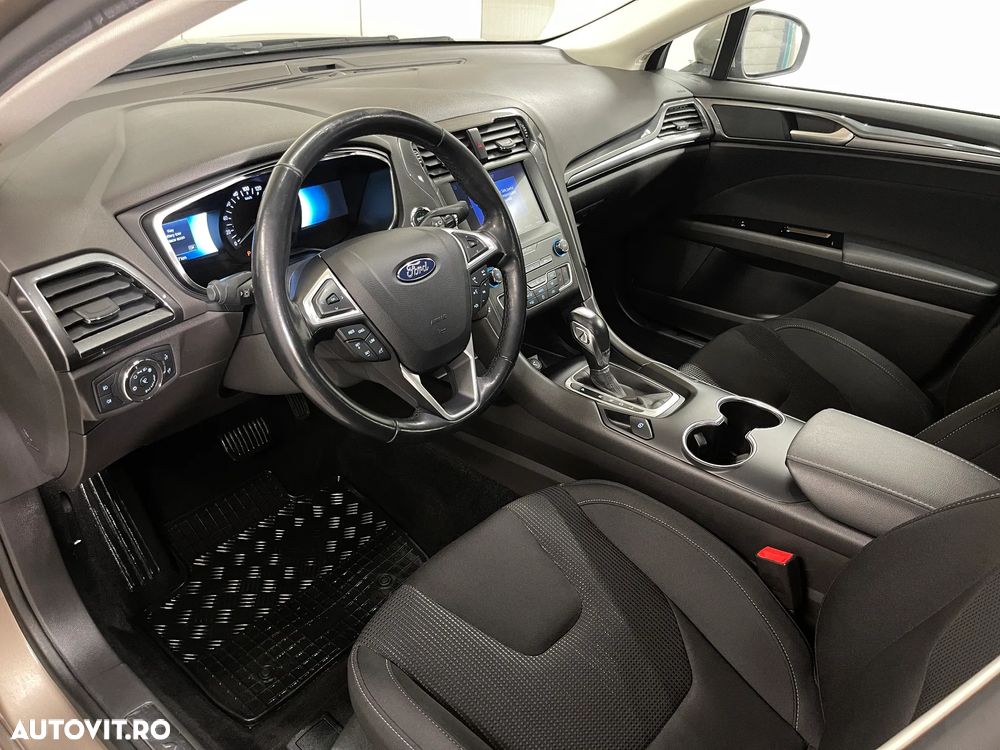 Ford Mondeo 2.0 HEV Titanium - 5