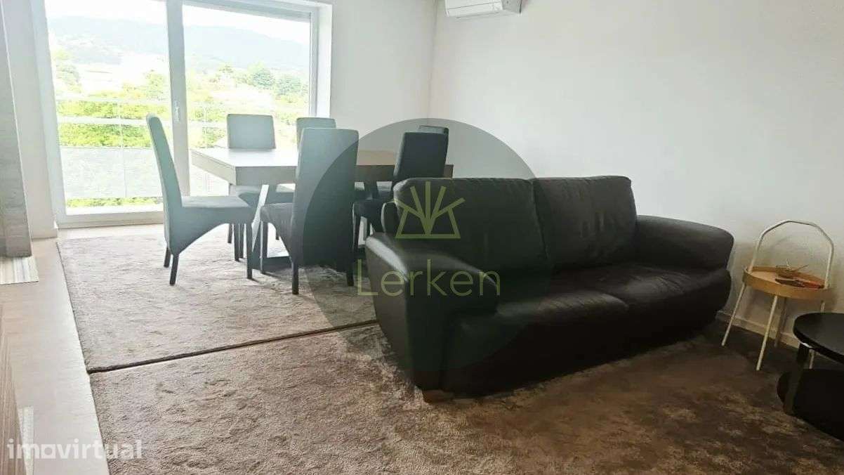 T3 Duplex seminovo com garagem e varanda | Vila Verde (Barbudos) - Grande imagem: 3/10