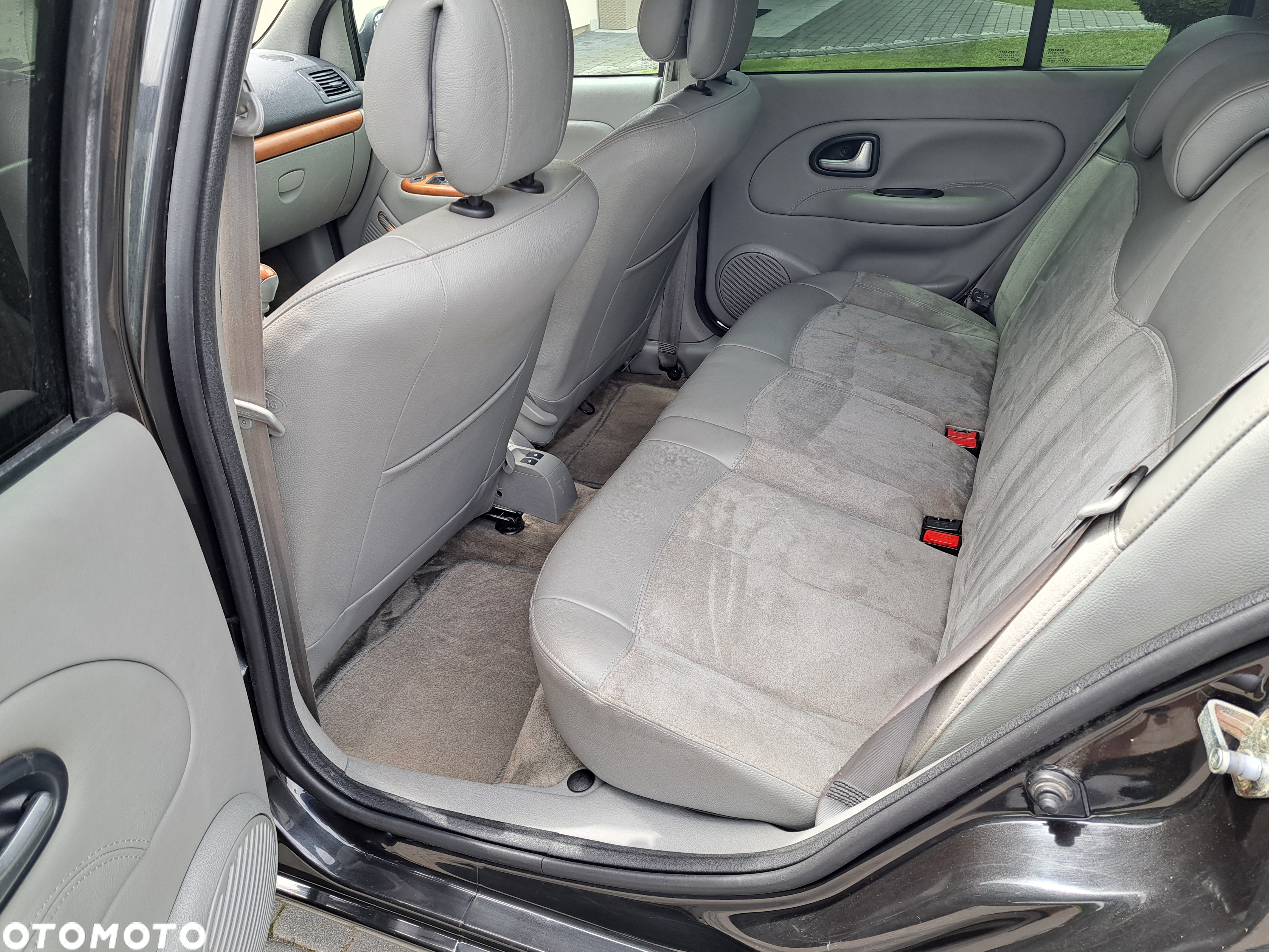 Renault Clio 1.6 16V Initiale - 34