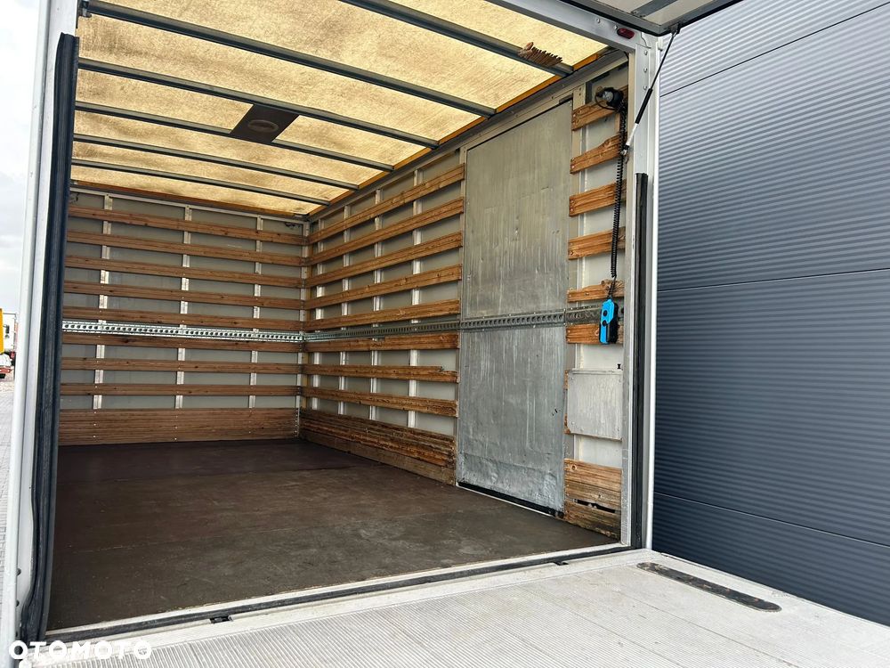 Renault Master 2.5 DCI 120KM Kontener 8 palet + winda 750kg + drzwi boczne **KLIMA**2010R**Niski przebieg** - 8