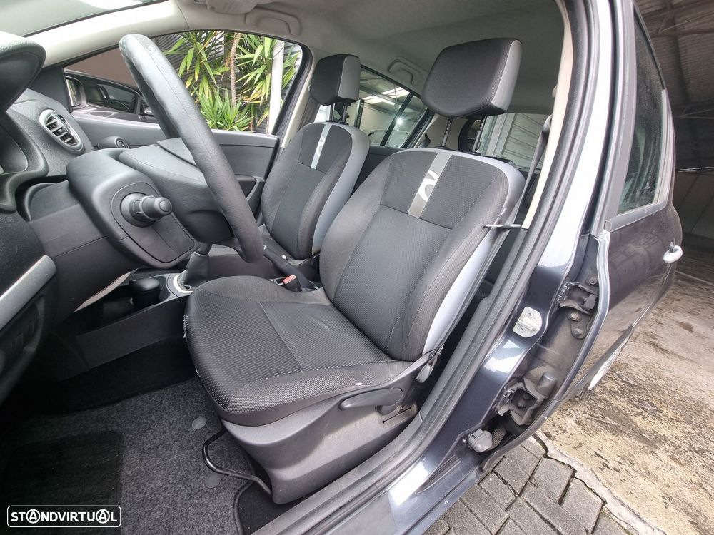 Renault Clio 1.2 16V Rip Curl - 3