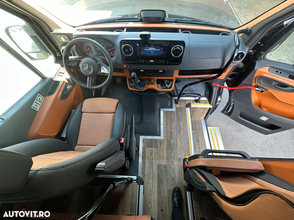 Mercedes-Benz Sprinter 517 CDI CD L3 170 CP RWD 9AT - 11