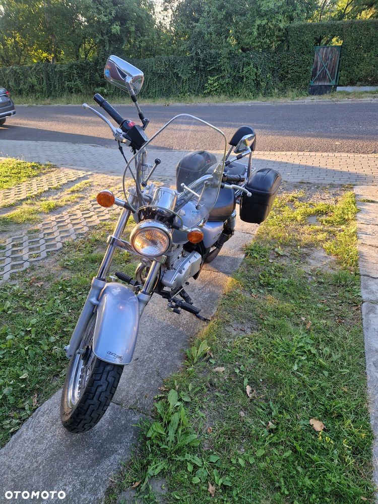 Suzuki Marauder - 1