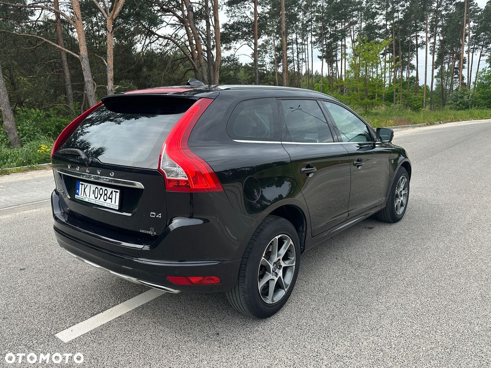 Volvo XC 60 D4 Drive-E Ocean Race - 3