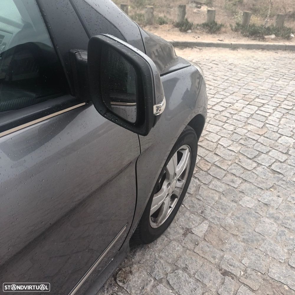 Mercedes-Benz B 180 CDI - 8