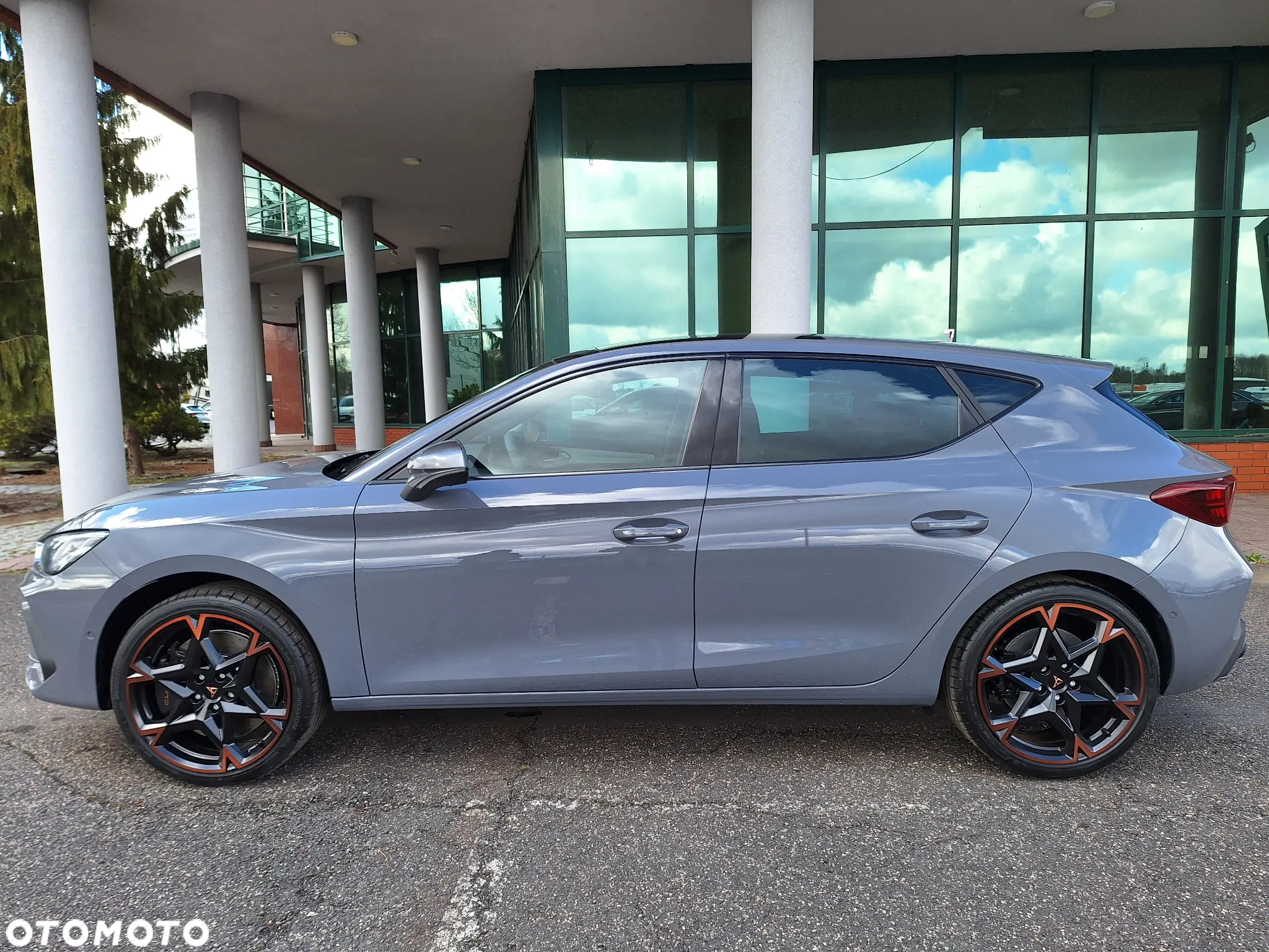 Cupra Leon 2.0 TSI VZ DSG - 5