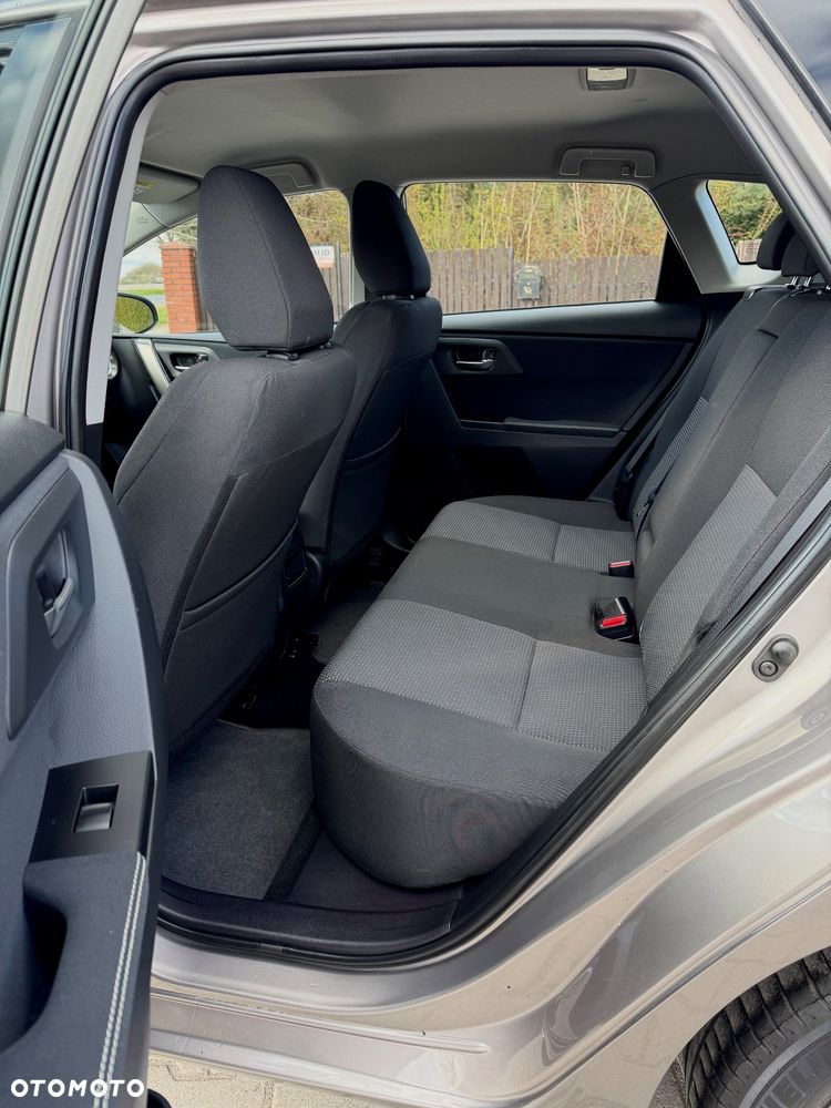 Toyota Auris 1.4 D-4D Life Plus - 13