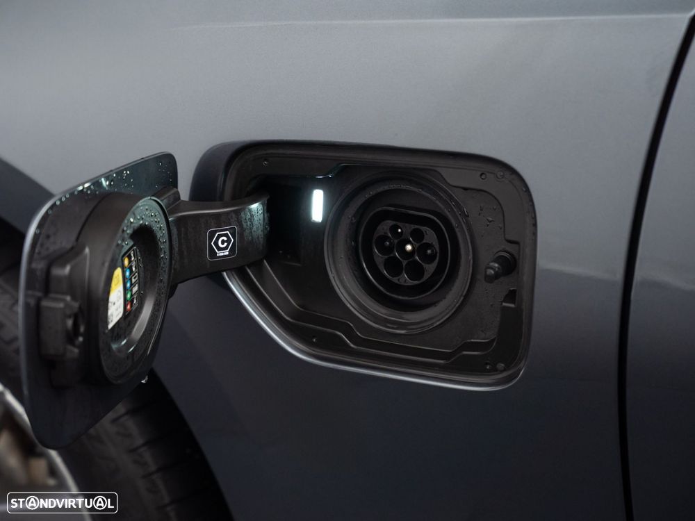 BMW 330 e Line Luxury Auto - 10