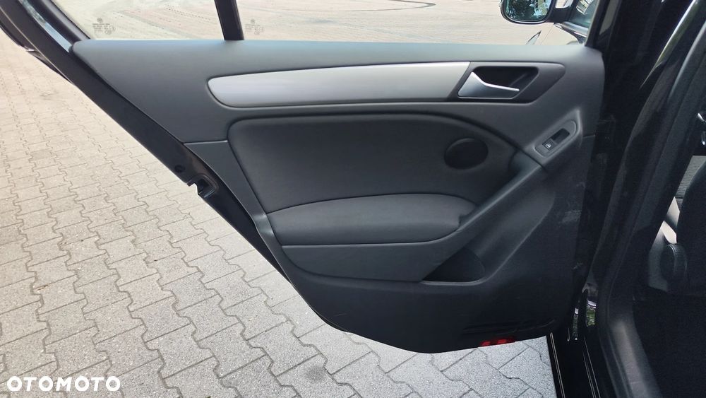 Volkswagen Golf 1.6 Comfortline - 21