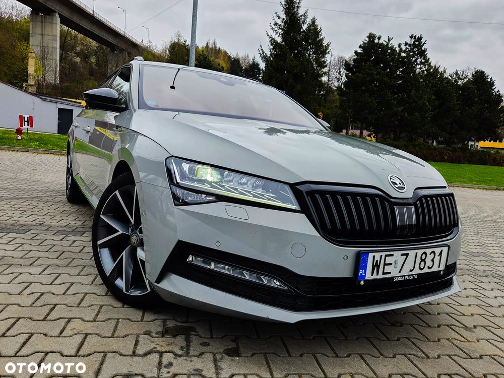 Skoda Superb 2.0 TDI SCR Sportline DSG - 2