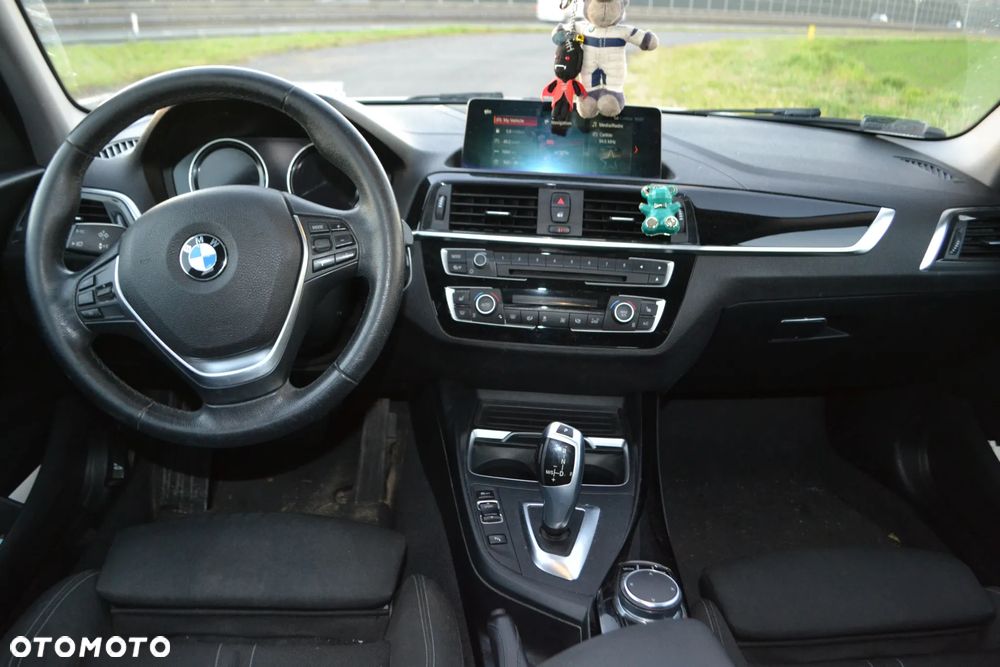 BMW Seria 1 118d Sport Line - 13