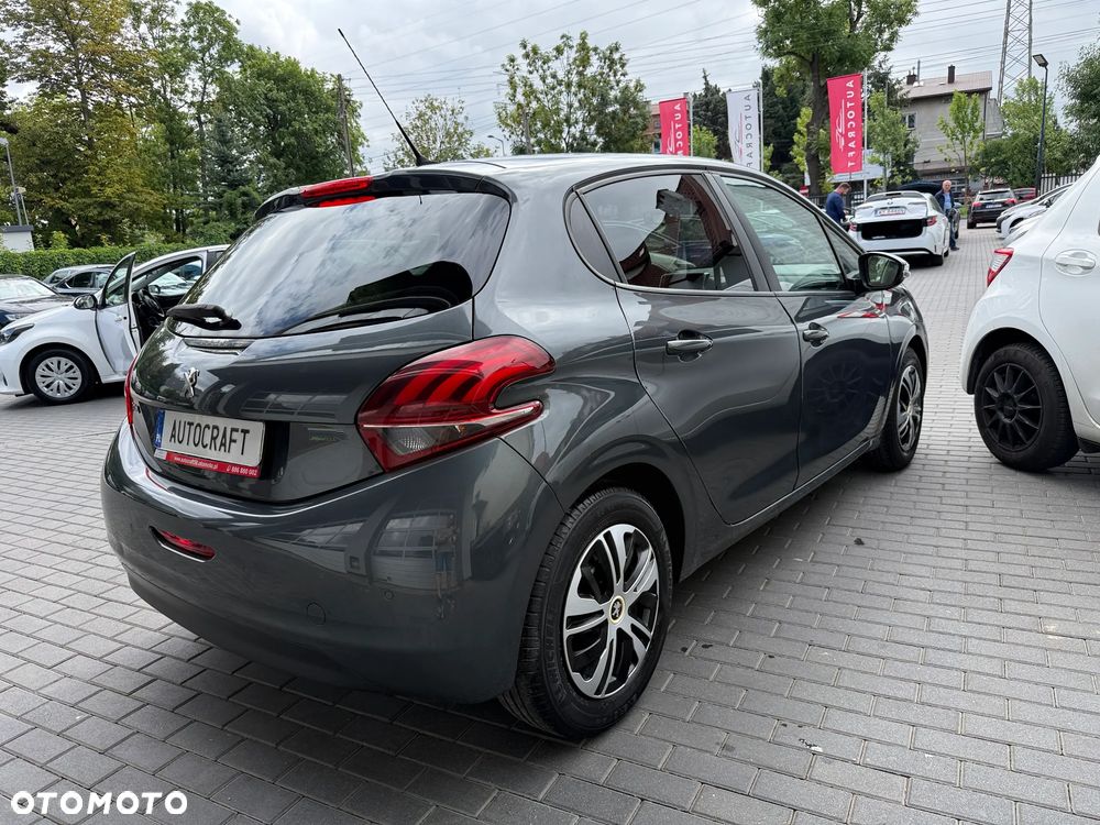 Peugeot 208 1.2 PureTech Style - 29