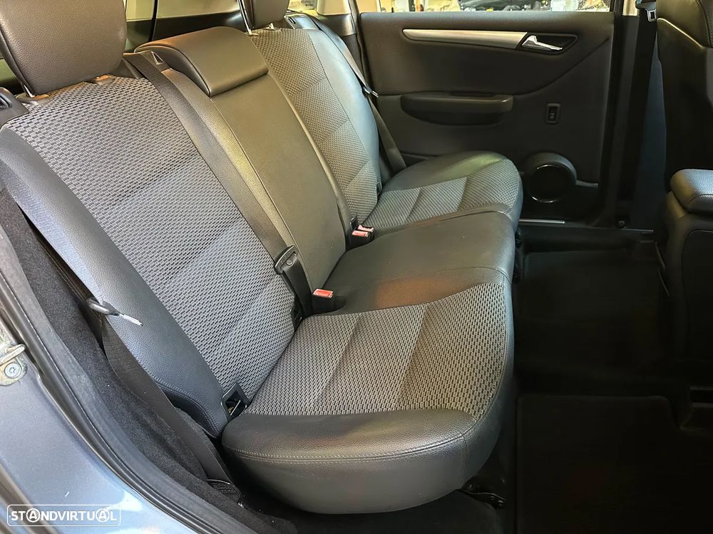 Mercedes-Benz B 180 CDI - 31
