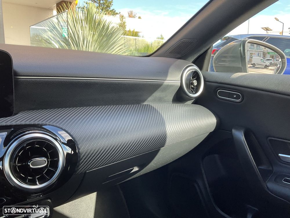 Mercedes-Benz CLA 180 d Shooting Brake Business Solutions - 31