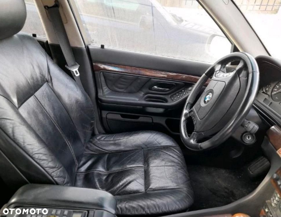 BMW Seria 7 - 4